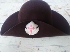 Pilgrim's hat